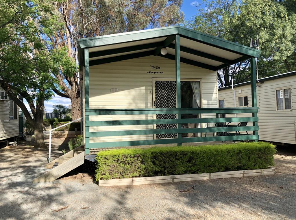 Mooroopna North West ACT Accommodation Mermaid Beach
