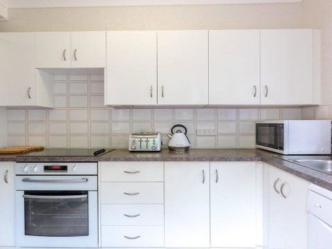 Tehidy Townhouse - Accommodation Mermaid Beach 2