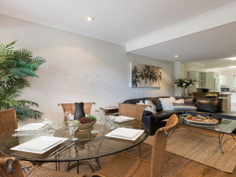 Tehidy Townhouse - Accommodation Mermaid Beach 3