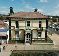 The Bank Guesthouse Glen Innes - Accommodation Mermaid Beach