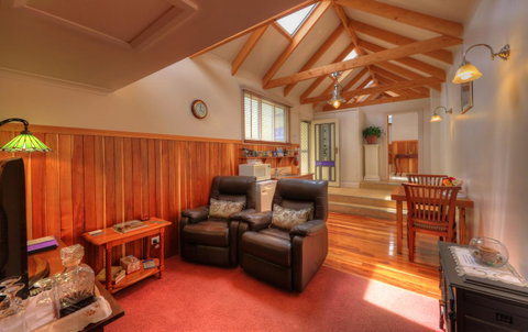 Ellie\'s Cottages - Accommodation Mermaid Beach 10