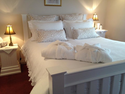 Ellie\'s Cottages - Accommodation Mermaid Beach 0