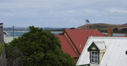Ellie\'s Cottages - Accommodation Mermaid Beach 4