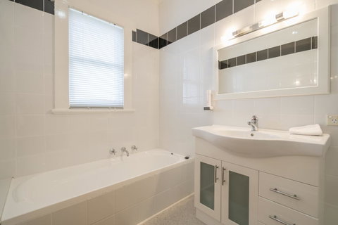 Tarraleah Estate - Accommodation Mermaid Beach 15