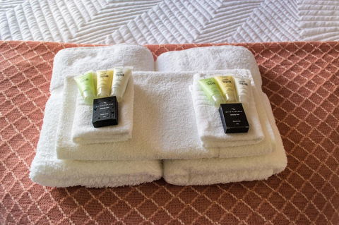 Madsen Retreat - Accommodation Mermaid Beach 37