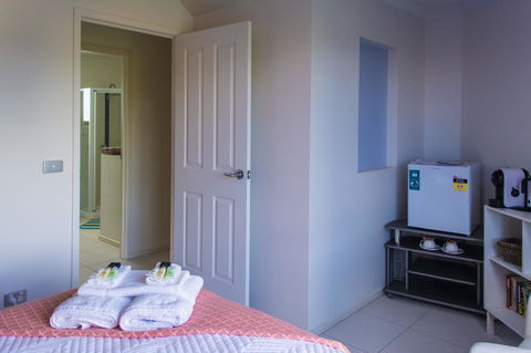 Madsen Retreat - Accommodation Mermaid Beach 36