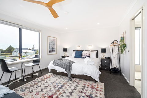 Madsen Retreat - Accommodation Mermaid Beach 27