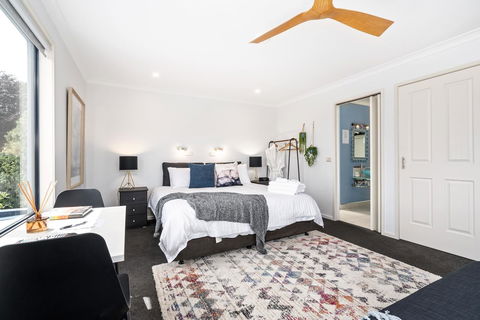 Madsen Retreat - Accommodation Mermaid Beach 7