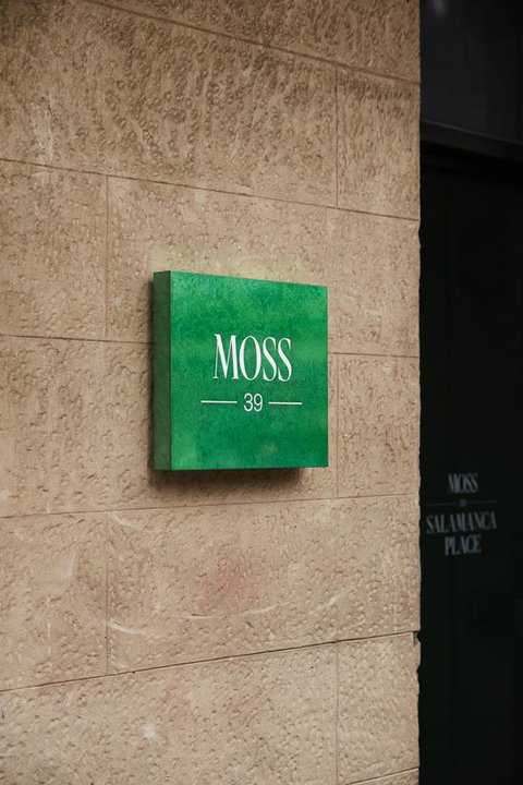 Moss Hotel - Accommodation Mermaid Beach 4