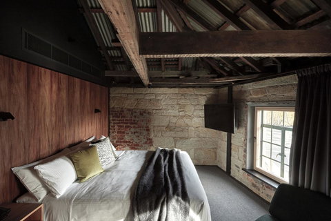Moss Hotel - Accommodation Mermaid Beach 10