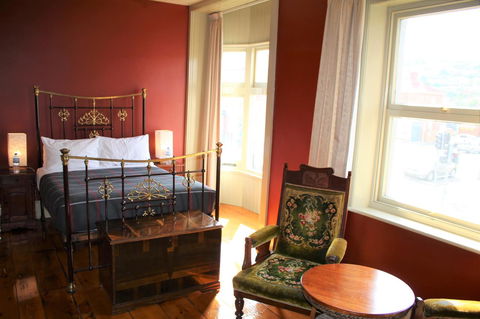 The Tasmanian Inn - Accommodation Mermaid Beach 14