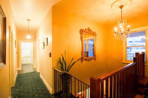 The Tasmanian Inn - Accommodation Mermaid Beach 43