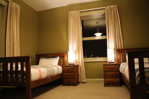 The Tasmanian Inn - Accommodation Mermaid Beach 39