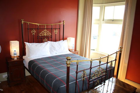 The Tasmanian Inn - Accommodation Mermaid Beach 21