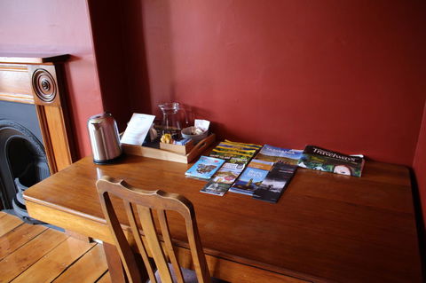The Tasmanian Inn - Accommodation Mermaid Beach 19