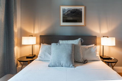 The Tasmanian Inn - Accommodation Mermaid Beach 2
