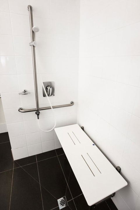 Shoreline Hotel - Accommodation Mermaid Beach 41