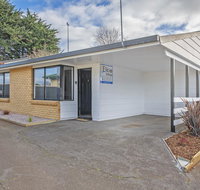 Elkie Villa - 2 Bedroom Unit - Burnie - Accommodation Mermaid Beach