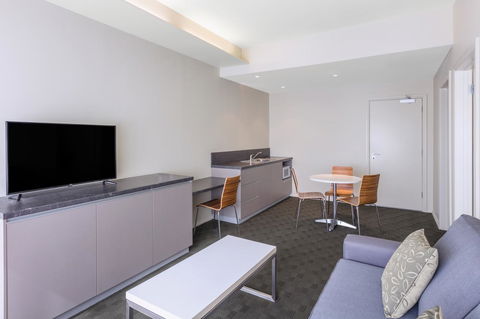 Travelodge Hotel Hobart Airport - Accommodation Mermaid Beach 8