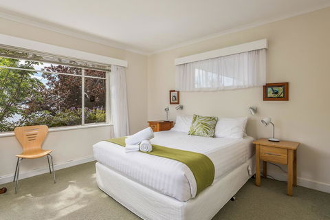Moonrise View Apartment - Accommodation Mermaid Beach 7