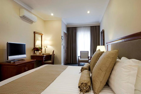 City Park Grand Hotel - Accommodation Mermaid Beach 29