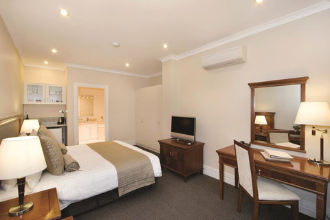 City Park Grand Hotel - Accommodation Mermaid Beach 35