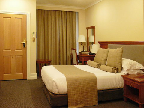 City Park Grand Hotel - Accommodation Mermaid Beach 34