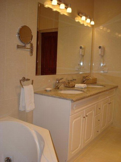 City Park Grand Hotel - Accommodation Mermaid Beach 36