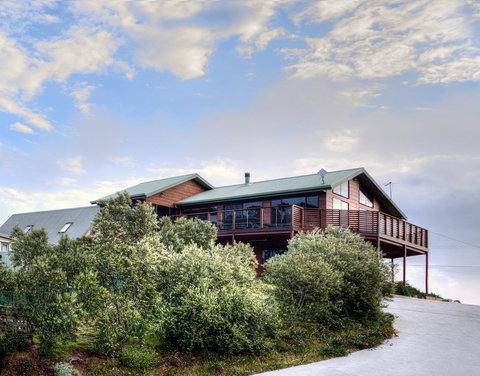 Zenith - Accommodation Mermaid Beach 3