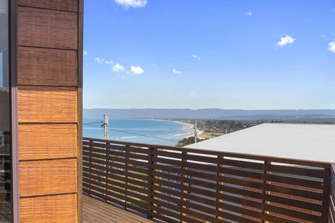 Zenith - Accommodation Mermaid Beach 26
