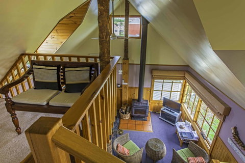 Touchwood Cottages - Accommodation Mermaid Beach 30