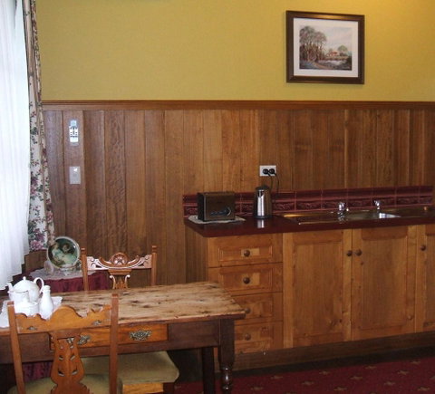 Touchwood Cottages - Accommodation Mermaid Beach 23