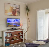 New Aptmnt Only 5 Mins To Mona Gallery - Accommodation Mermaid Beach