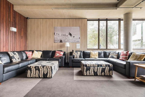 Buller Central Hotel - Accommodation Mermaid Beach 4
