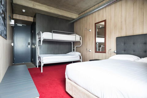 Buller Central Hotel - Accommodation Mermaid Beach 3