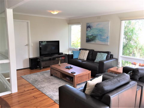 Kookas Retreat - Accommodation Mermaid Beach 4