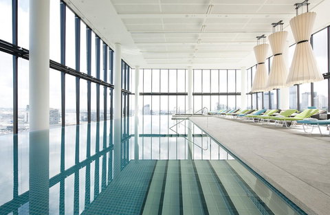 Crown Metropol Melbourne - Accommodation Mermaid Beach 16