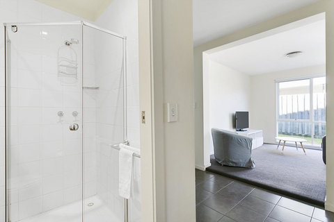 Front Beach House - Accommodation Mermaid Beach 23