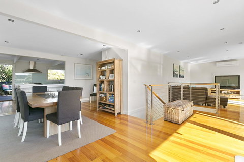 Front Beach House - Accommodation Mermaid Beach 15