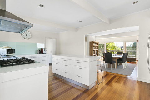 Front Beach House - Accommodation Mermaid Beach 3