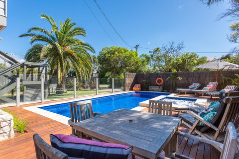 Front Beach House - Accommodation Mermaid Beach 9