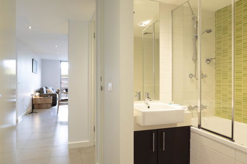 The Dolphin Apartments - Accommodation Mermaid Beach 5
