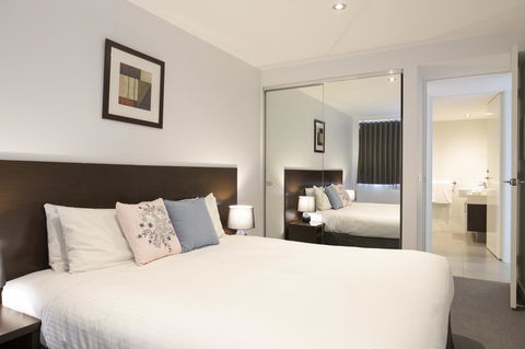 The Dolphin Apartments - Accommodation Mermaid Beach 17