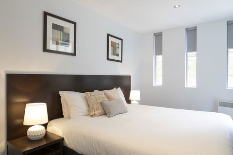 The Dolphin Apartments - Accommodation Mermaid Beach 9