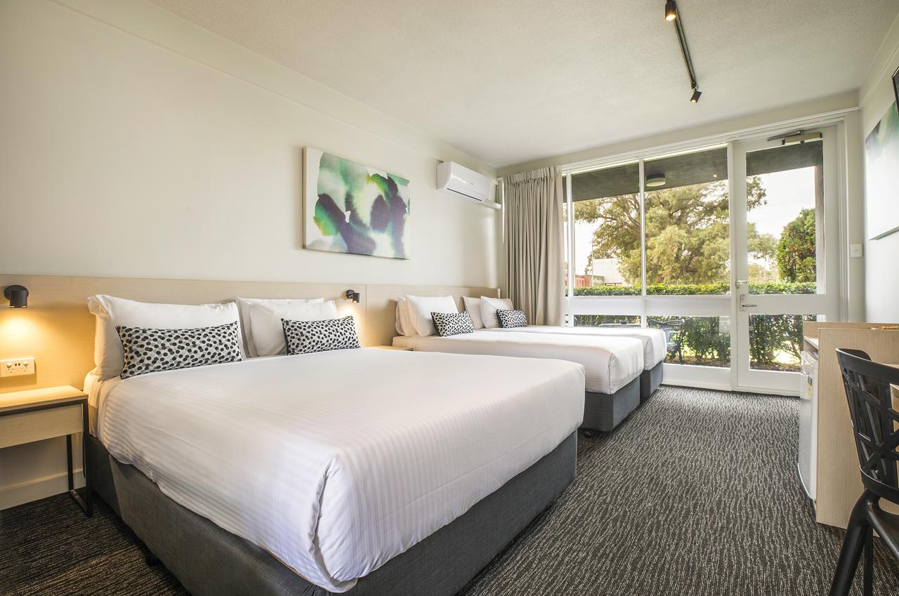  Accommodation Mermaid Beach