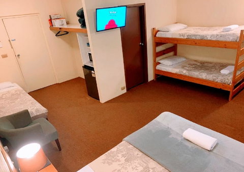 Mountain Creek Motel Bar & Restaurant - Accommodation Mermaid Beach 6