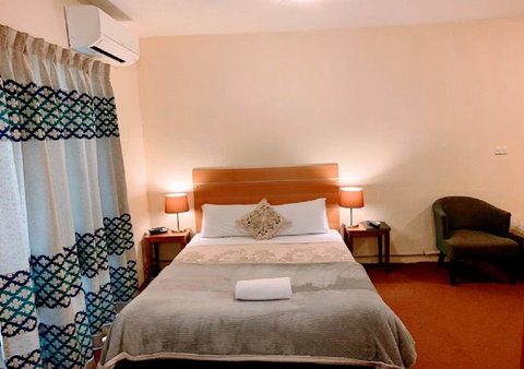 Mountain Creek Motel Bar & Restaurant - Accommodation Mermaid Beach 2