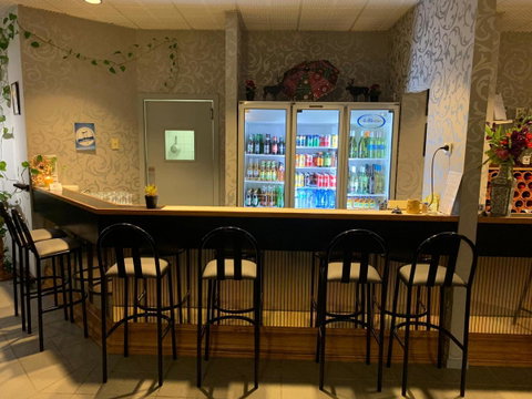 Mountain Creek Motel Bar & Restaurant - Accommodation Mermaid Beach 10