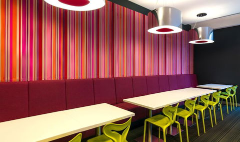 Travelodge Hotel Melbourne Docklands - Accommodation Mermaid Beach 20