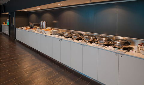 Travelodge Hotel Melbourne Docklands - Accommodation Mermaid Beach 12